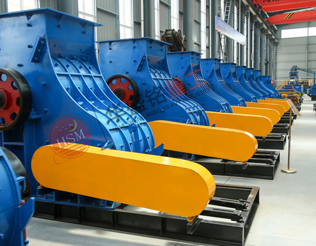 石灰雙級無篩底粉碎機(jī)如何避免堵塞問題？